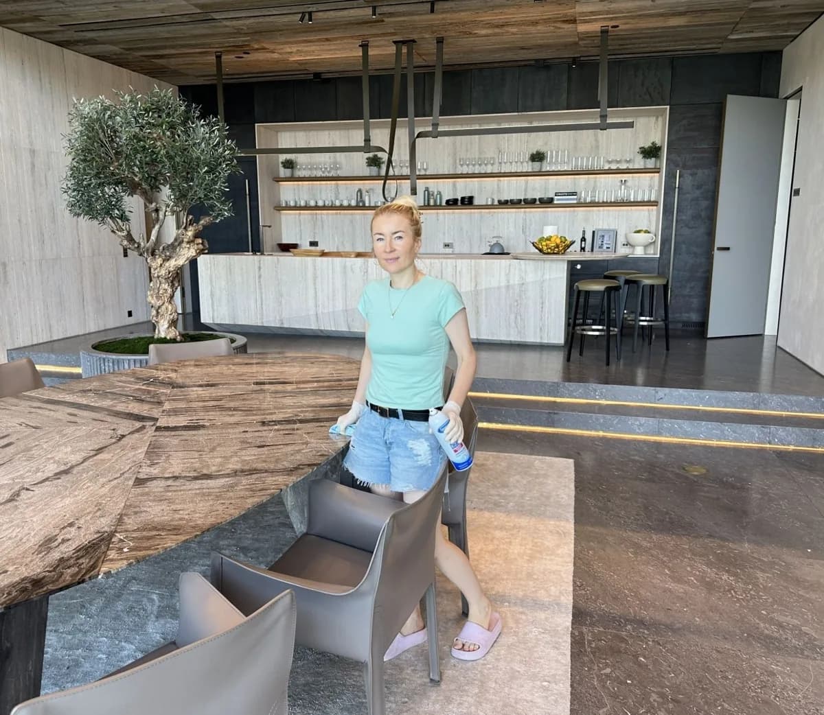 Yuliia, owner of LA Top Clean